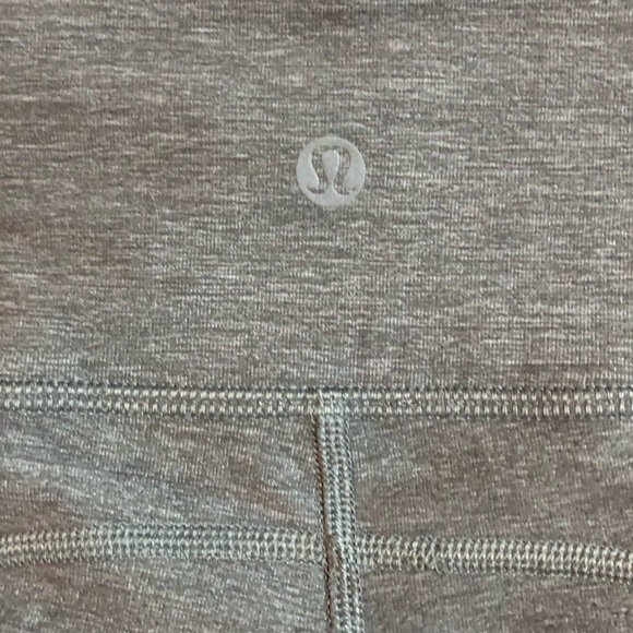 Lululemon Ladies Crops - Picture 4 of 5